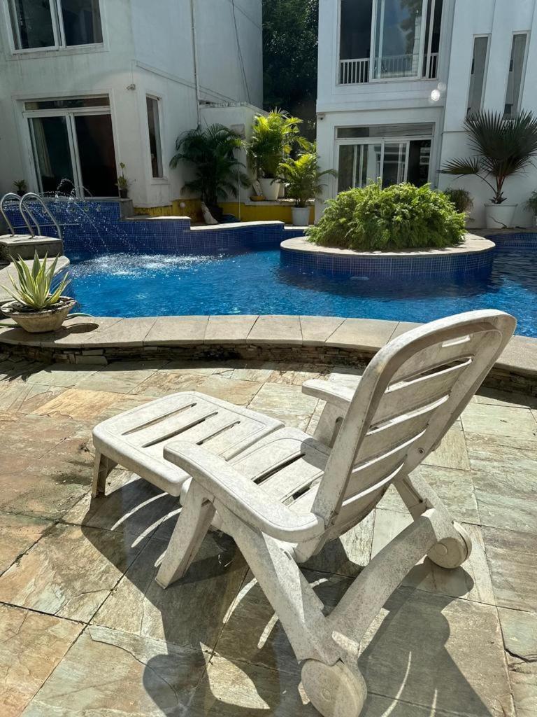 Villa M - Jia 4 Candolim Goa 3Bhk, Pool Facing, Near Beach, Free Breakfast, Free Wifi And Prime Location Aguada Εξωτερικό φωτογραφία